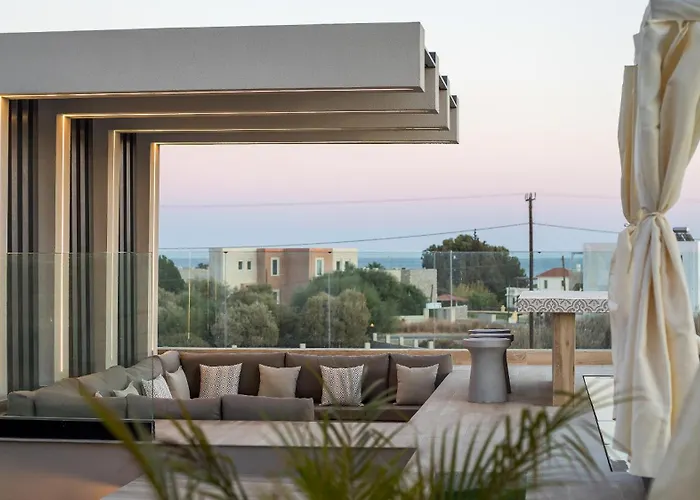 Grand Aqua Luxury By Mintzi فيلة