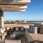 Grand Aqua Luxury By Mintzi Villa *