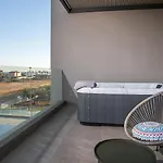 Villa Grand Aqua Luxury By Mintzi