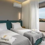 Grand Aqua Luxury By Mintzi Villa
