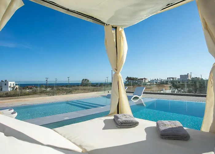 Villa Grand Aqua Luxury By Mintzi Jenádi