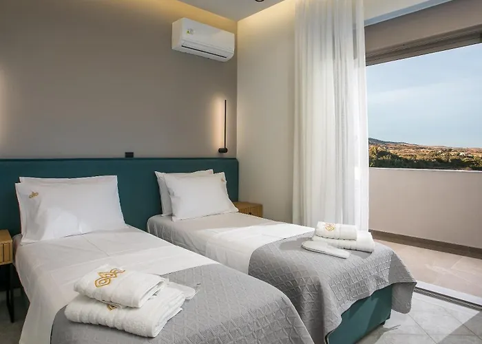 Grand Aqua Luxury By Mintzi Villa