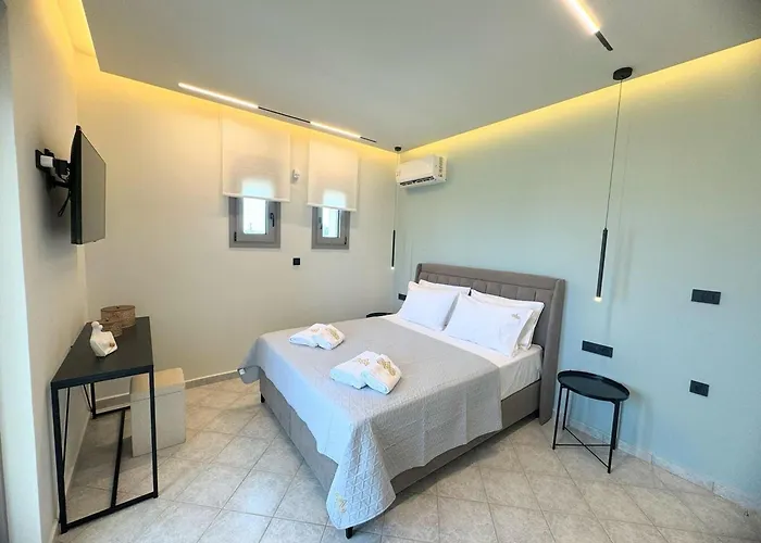 Villa Grand Aqua Luxury By Mintzi *