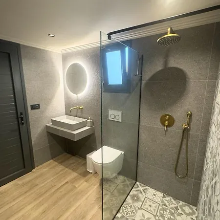 Grand Aqua Luxury By Mintzi Gennadi