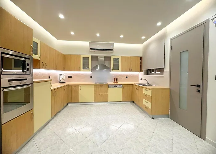 Grand Aqua Luxury By Mintzi Вилла Геннади